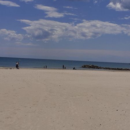 Face A La Plage Palavas-les-Flots Εξωτερικό φωτογραφία